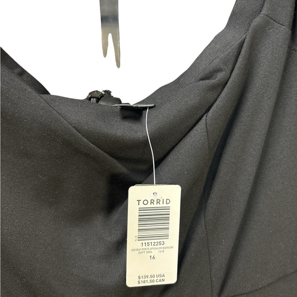 NWT Torrid Black Ponte Off-Shoulder Gown | Formal Maxi Dress | Size 16 - Picture 6 of 8